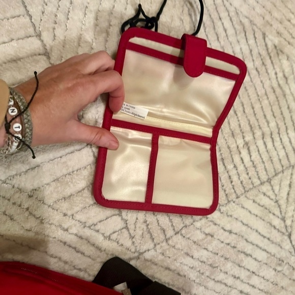 Travelon Red Crossbody Bag - Picture 8 of 10